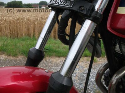 Honda_CB_250RS_DELUXE_MC02_rot_Schuh_-_XL_CL_CB_250_R_S_RS_L_MD03_MD04_30.jpg