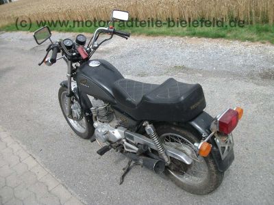 Honda_CM_250C_Chopper_schwarz_MC06_wie_CB_CM_125_185_200_250_400_C_T_N_MC01_NC01_4.jpg
