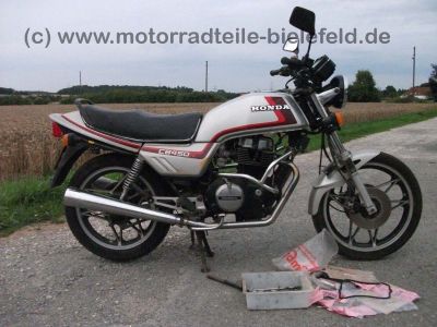 Honda_CB_450N_PC14_20kW_silber_Sturzbuegel_wie_CB_CM_CMX_250_400_450_N_S_1.jpg