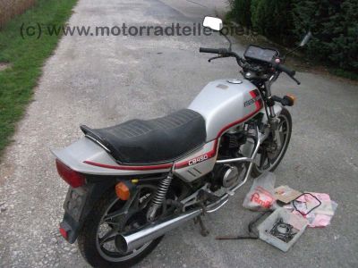 Honda_CB_450N_PC14_20kW_silber_Sturzbuegel_wie_CB_CM_CMX_250_400_450_N_S_4.jpg