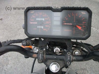 Honda_CB_450N_PC14_20kW_silber_Sturzbuegel_wie_CB_CM_CMX_250_400_450_N_S_68.jpg