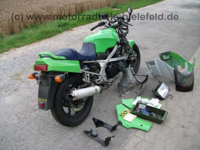 Kawasaki_GPZ_600R_ZX600A_gruen_Laser_4in1_MRA_GPZ_GPX_ZX_600_750_A_B_R_3.jpg