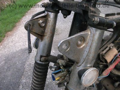 Honda_CB_250B4_nackt_20kW_250_CB250_K_K4_B4_250K_250K4_250B4_CB250K_CB250K4_CB250B4_03_1974_25.jpg