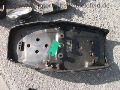 Honda_CB_250K4_rot_original_Auspuff_250_CB250_K_K4_B4_250K_250K4_250B4_CB250K_CB250K4_CB250B4_02_1973_15.jpg