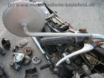 Honda_CB_250K4_rot_original_Auspuff_250_CB250_K_K4_B4_250K_250K4_250B4_CB250K_CB250K4_CB250B4_02_1973_85.jpg