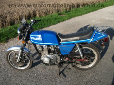 GSX_250E_blau_TOP_Hecktraeger_GS25x__-_GS_GSX_250_400_GSX250_GSX400_E_GSX250E_GSX400E_GS40x_25_40_x_62.jpg