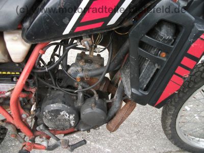 Yamaha_DT_80_LC_37A_schwarzrot_wie_RD_DT_80_RD80_DT80_LC_LC2_LCII_80LC_80LC2_80LCII_53V_51.jpg