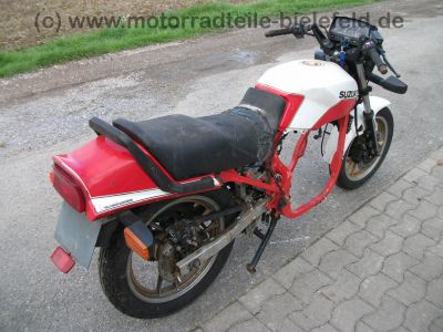 Suzuki_GSX_550EF_rotweiss_Wrack_GN71D_wie_GSX_400_500_550_750_E_ES_EF_101.jpg
