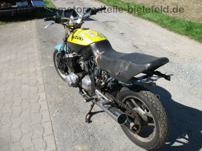 Suzuki_GSX_750EF_blaugelb_GR72A_wie_GSX_550_700_750_E_ES_EF_54.jpg