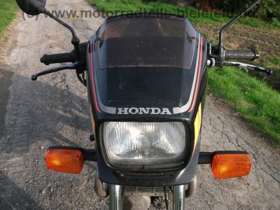 Honda_CX_500E_Euro_Sports_PC06_37kW_EZ_84_wie_CX500_E_C_PC01_Guellepumpe_25.jpg
