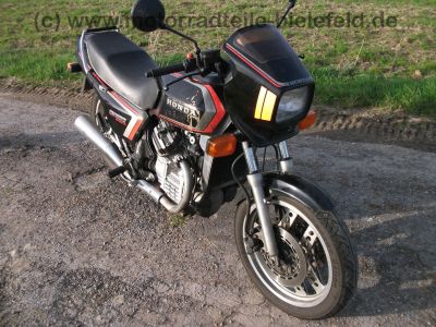 Honda_CX_500E_Euro_Sports_PC06_37kW_EZ_84_wie_CX500_E_C_PC01_Guellepumpe_42.jpg