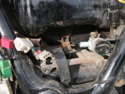 Honda_VT_700C_Shadow_rot_RC19_Mod__86_mit_2__Motor_RC14_750C_wie_VT_500_600_700_750_C_RC_14_19_29_RC29_Custom_55.jpg