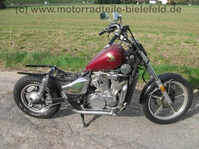 Honda_VT_700C_Shadow_rot_RC19_Mod__86_mit_2__Motor_RC14_750C_wie_VT_500_600_700_750_C_RC_14_19_29_RC29_Custom_76.jpg