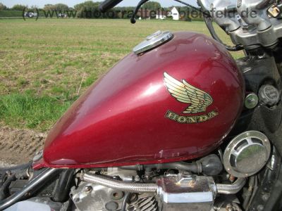 Honda_VT_700C_Shadow_rot_RC19_Mod__86_mit_2__Motor_RC14_750C_wie_VT_500_600_700_750_C_RC_14_19_29_RC29_Custom_80.jpg
