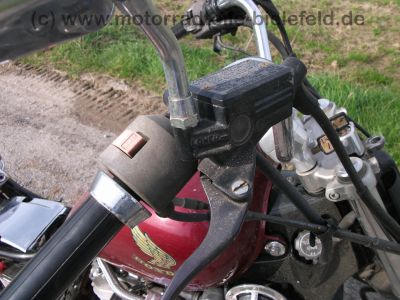 Honda_VT_700C_Shadow_rot_RC19_Mod__86_mit_2__Motor_RC14_750C_wie_VT_500_600_700_750_C_RC_14_19_29_RC29_Custom_9.jpg