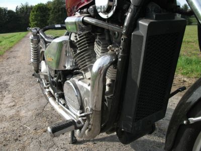 Honda_VT_700C_Shadow_rot_RC19_Mod__86_mit_2__Motor_RC14_750C_wie_VT_500_600_700_750_C_RC_14_19_29_RC29_Custom_90.jpg