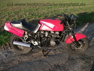 Kawasaki_GPX_600R_rot_und_blau_Gepaecktraeger_Heckumbau_wie_GPZ_GPX_ZZR_ZX_600_A_B_C_D_R_107.jpg