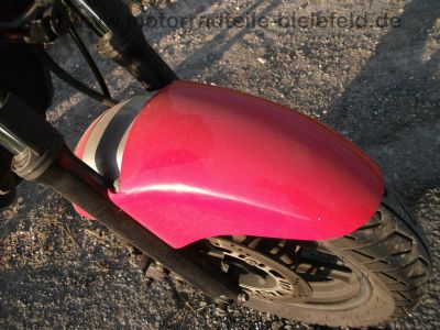 Kawasaki_GPX_600R_rot_und_blau_Gepaecktraeger_Heckumbau_wie_GPZ_GPX_ZZR_ZX_600_A_B_C_D_R_135.jpg