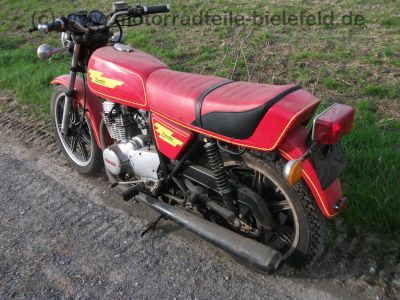 Yamaha_XS_400_2A2_rot-gelb_Umbau_auf_XS360_wie_250_360_XS400_SE_1U4_1U5_4G5_21.jpg