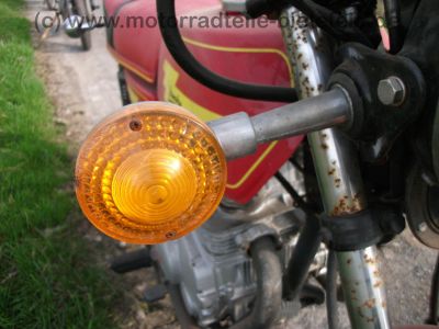 Yamaha_XS_400_2A2_rot-gelb_Umbau_auf_XS360_wie_250_360_XS400_SE_1U4_1U5_4G5_41.jpg