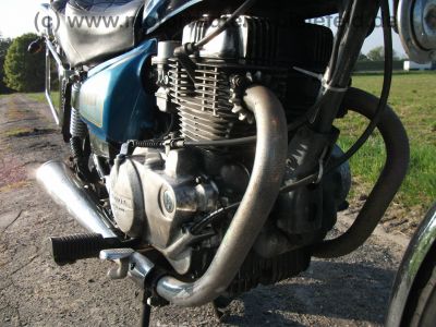 Honda_CM_400T_hellblau_Hepco_Becker_King_and_Queen_wie_CB_CM_250_400_T_N_C_66.jpg