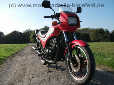 Kawasaki_GPz_305_rot_EX305_GIVI_wie_EX_Z_KZ_GPz_CSR_250_305_A_B_54.jpg