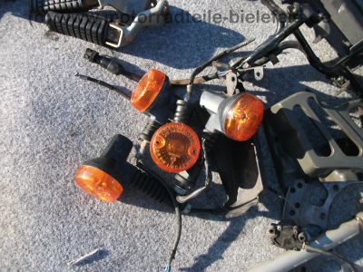 Kawasaki_KLR_650C_lila-gruen_Restteile_wie_KL_250_600_650_A_B_C_D_17.jpg