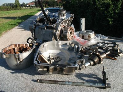 Honda_CM_200_T_MC01_Motor_Motorteile_Kupplung_Lichtmaschine_Polrad_Freilauf_Getriebe_Kurbelwelle_2.jpg