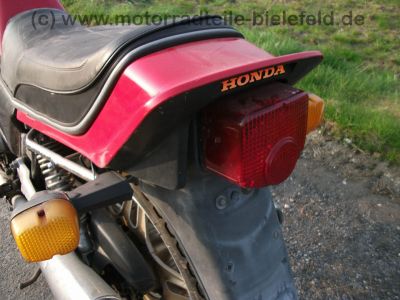 Honda_CB_400N_rot_2__original_Auspuff_wie_CB_CM_250_400_CB250_CB400_N_T_C_64.jpg