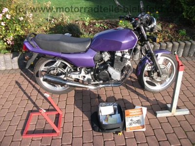 Honda_CBX_550_F_F2_PC04_lila_SEBRING_Auspuff_4_in_1_Anlasser_neu_wie_CBX_400_650_750_F_F2_E_5.jpg