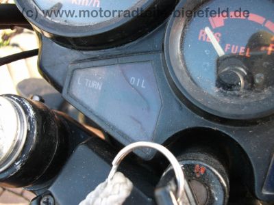Honda_CBX_550_F_F2_PC04_lila_SEBRING_Auspuff_4_in_1_Anlasser_neu_wie_CBX_400_650_750_F_F2_E_54.jpg