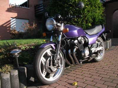 Honda_CBX_550_F_F2_PC04_lila_SEBRING_Auspuff_4_in_1_Anlasser_neu_wie_CBX_400_650_750_F_F2_E_65.jpg