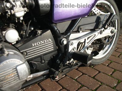 Honda_CBX_550_F_F2_PC04_lila_SEBRING_Auspuff_4_in_1_Anlasser_neu_wie_CBX_400_650_750_F_F2_E_74.jpg