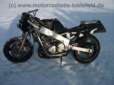 Yamaha_FZR_600_3HF_schwarz_Crash_-_wie_FZ_FZR_600_750_3HE_70.jpg