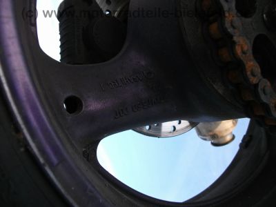 Suzuki_GSXR_GSX-R_750_W_750W_GR7BB_wie_600_750_1100_W_GR7DB_Auspuff_LASER_K1_71.jpg