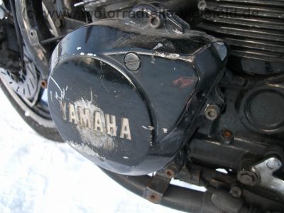 Yamaha_XJ_600_51J_grau-weiss_Crash_-_wie_XJ_550_650_700_750_82.jpg