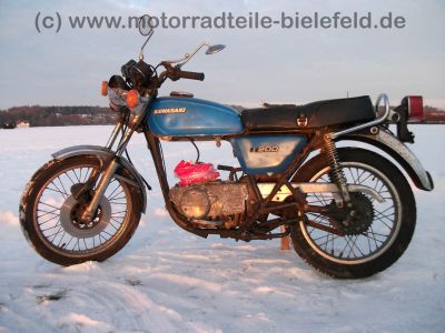 Kawasaki_Z_200_A_Einzylinder_blau_wie_Z_KZ_LTD_KL_250_Z200_Z250_KL250_A_C_18.jpg