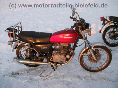 Kawasaki_Z_200_A_rot_Gepaecktraeger_wie_Z_KZ_LTD_KL_250_Z200_Z250_KL250_A_C_40.jpg