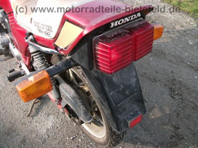 Honda_CB_900_F_900F_Boldor_SC01_rotmetallic_Marshall_Auspuff_4in1_Tommaselli_Giuliari_Sitzbank_wie_SC04_750_K_KZ_F_RC01_RC04_79.jpg