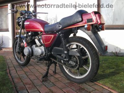 Kawasaki_KZ_750_E_rot_Neuteile_2x_4in1_Auspuff_motad_n-eta_BSM_-_wie_Z_KZ_GPz_650_750_B_C_E_GP_LTD_UT_115.jpg