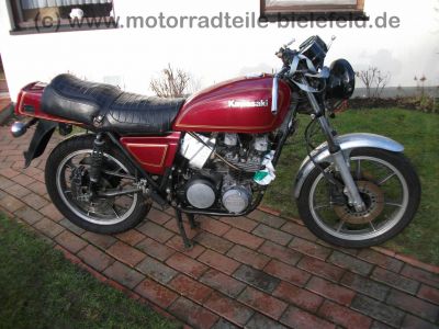 Kawasaki_KZ_750_E_rot_Neuteile_2x_4in1_Auspuff_motad_n-eta_BSM_-_wie_Z_KZ_GPz_650_750_B_C_E_GP_LTD_UT_168.jpg