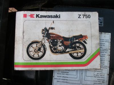 Kawasaki_KZ_750_E_rot_Neuteile_2x_4in1_Auspuff_motad_n-eta_BSM_-_wie_Z_KZ_GPz_650_750_B_C_E_GP_LTD_UT_207.jpg