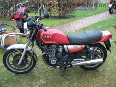 Yamaha_XJ_550_4V8_rot_KONI_wie_XJ_400_500_600_11.jpg