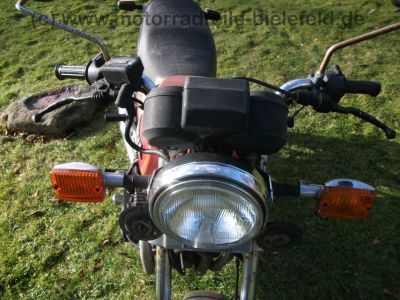Yamaha_XJ_550_4V8_rot_KONI_wie_XJ_400_500_600_90.jpg
