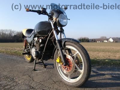 Suzuki_GS_550_M_Katana_gelb_-_wie_GS_400_500_550_750_D_E_29.jpg