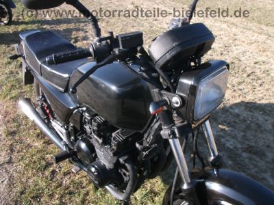 Kawasaki_KZ_400_J_4-Zylinder_schwarz_Typ_KZ_400_M_-_wie_KZ_ZX_Z_400_500_550_750_A_B_C_D_E_UT_GP_14.jpg