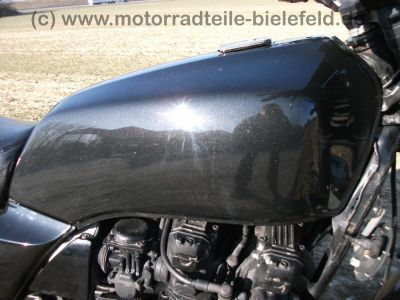 Kawasaki_KZ_400_J_4-Zylinder_schwarz_Typ_KZ_400_M_-_wie_KZ_ZX_Z_400_500_550_750_A_B_C_D_E_UT_GP_16.jpg