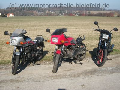 Kawasaki_KZ_400_J_4-Zylinder_schwarz_Typ_KZ_400_M_-_wie_KZ_ZX_Z_400_500_550_750_A_B_C_D_E_UT_GP_2.jpg
