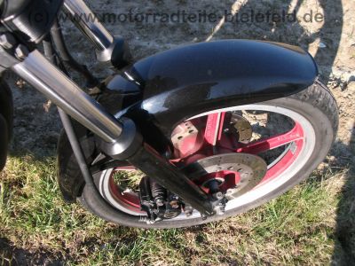 Kawasaki_KZ_400_J_4-Zylinder_schwarz_Typ_KZ_400_M_-_wie_KZ_ZX_Z_400_500_550_750_A_B_C_D_E_UT_GP_24.jpg
