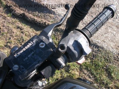 Kawasaki_KZ_400_J_4-Zylinder_schwarz_Typ_KZ_400_M_-_wie_KZ_ZX_Z_400_500_550_750_A_B_C_D_E_UT_GP_42.jpg
